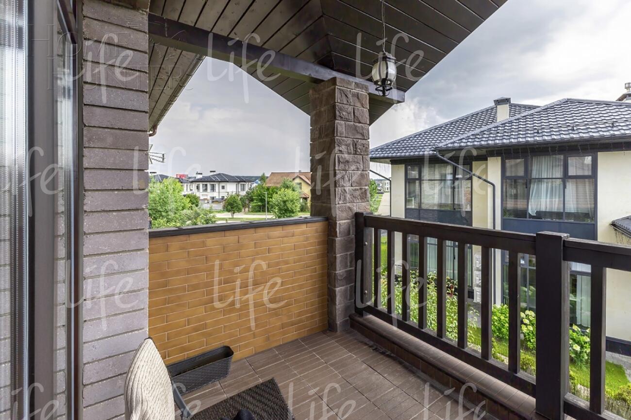 2-этажный коттедж 300 м² с отделкой