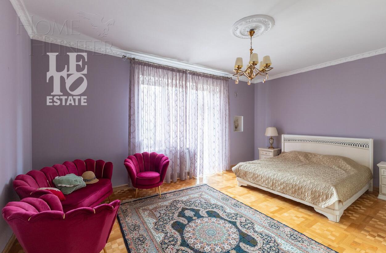 2-этажный коттедж 1 065 м² с отделкой