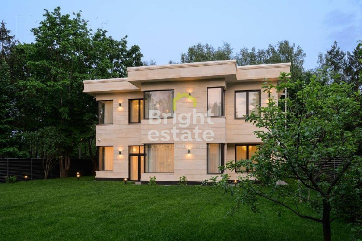 2-этажный коттедж 350 м² с отделкой