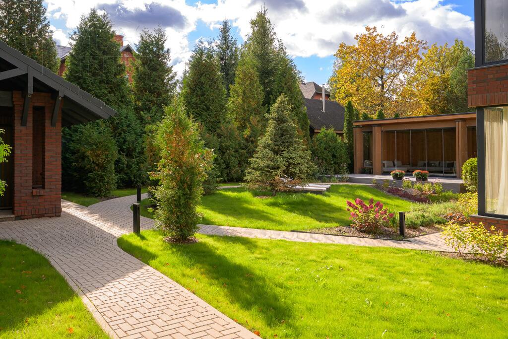 2-этажный коттедж 385 м² с отделкой