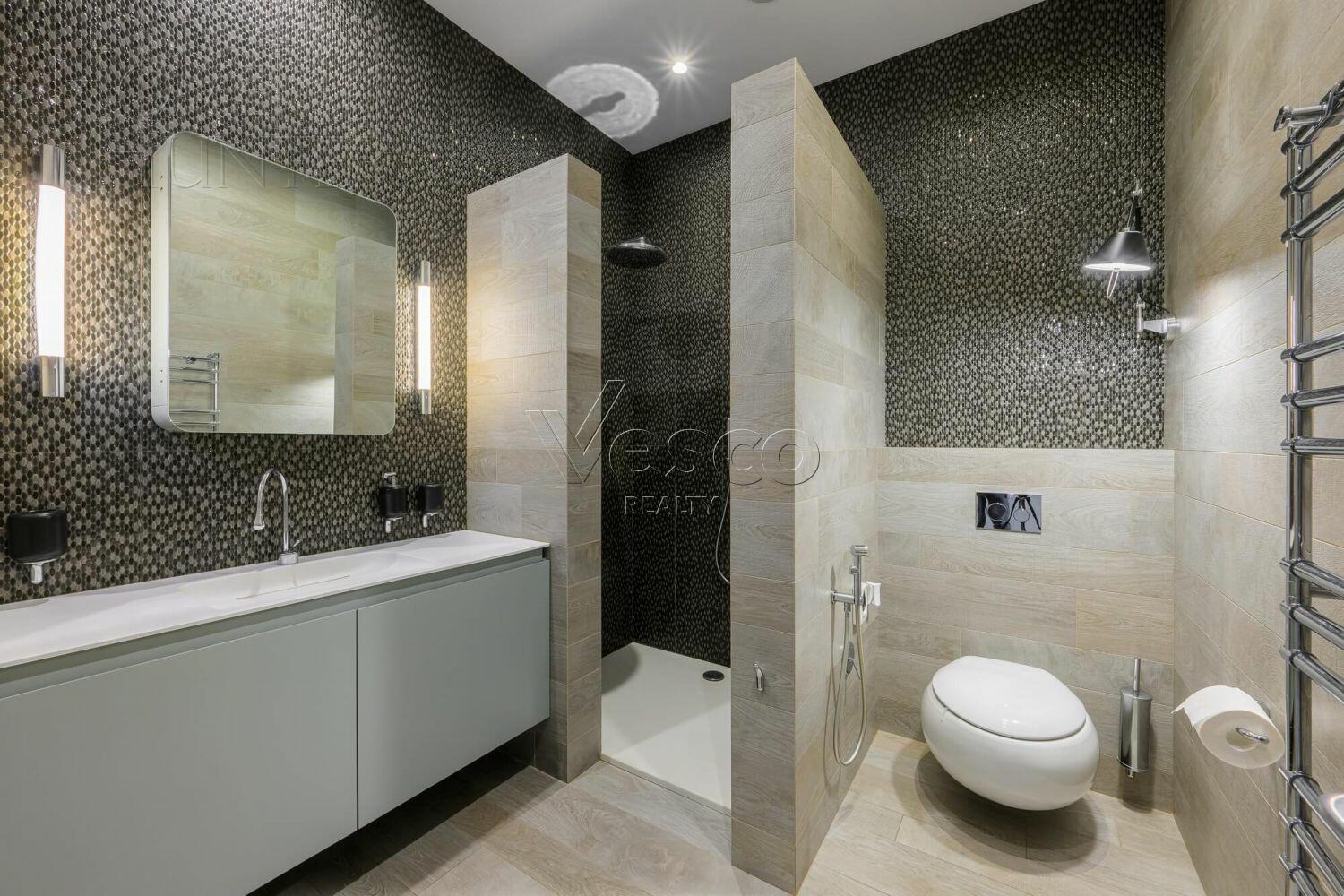 2-этажный коттедж 320 м² с отделкой