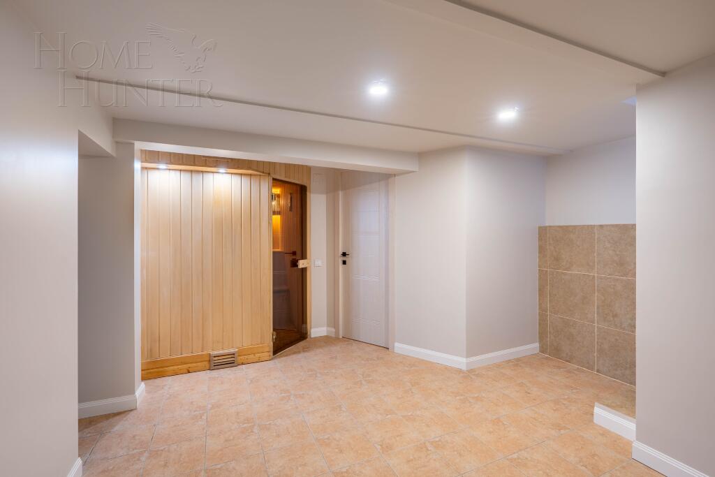 2-этажный коттедж 455 м² с отделкой