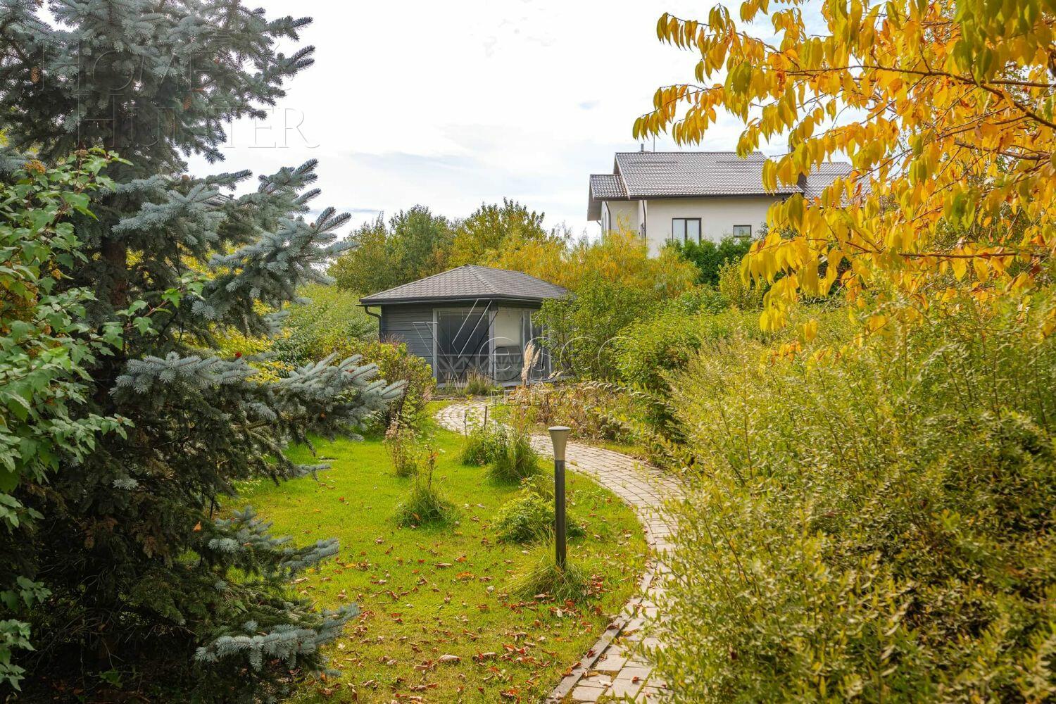 2-этажный коттедж 320 м² с отделкой