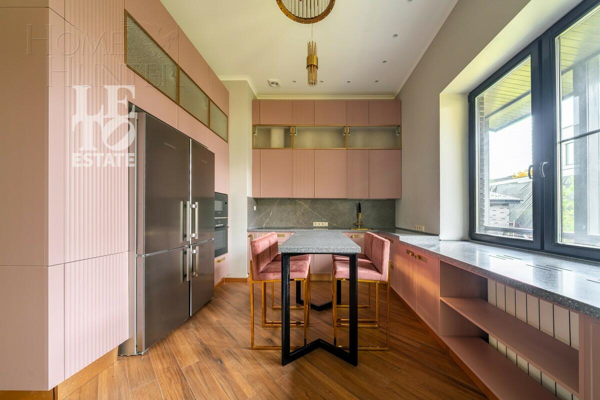 2-этажный коттедж 950 м² с отделкой