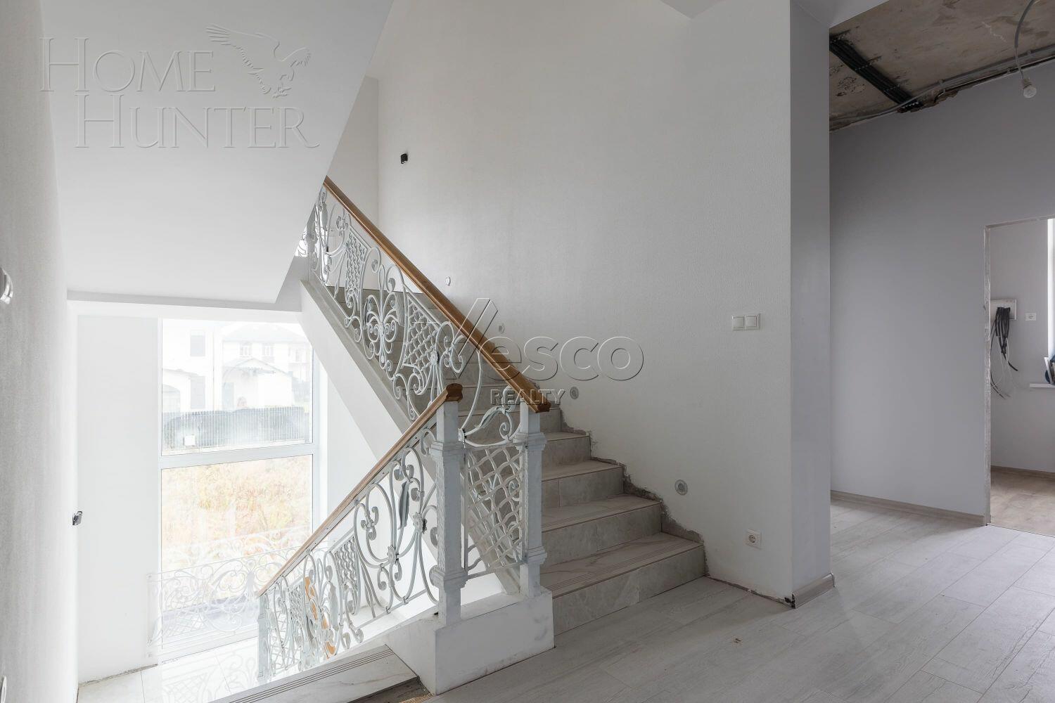 2-этажный коттедж 411 м² без отделки
