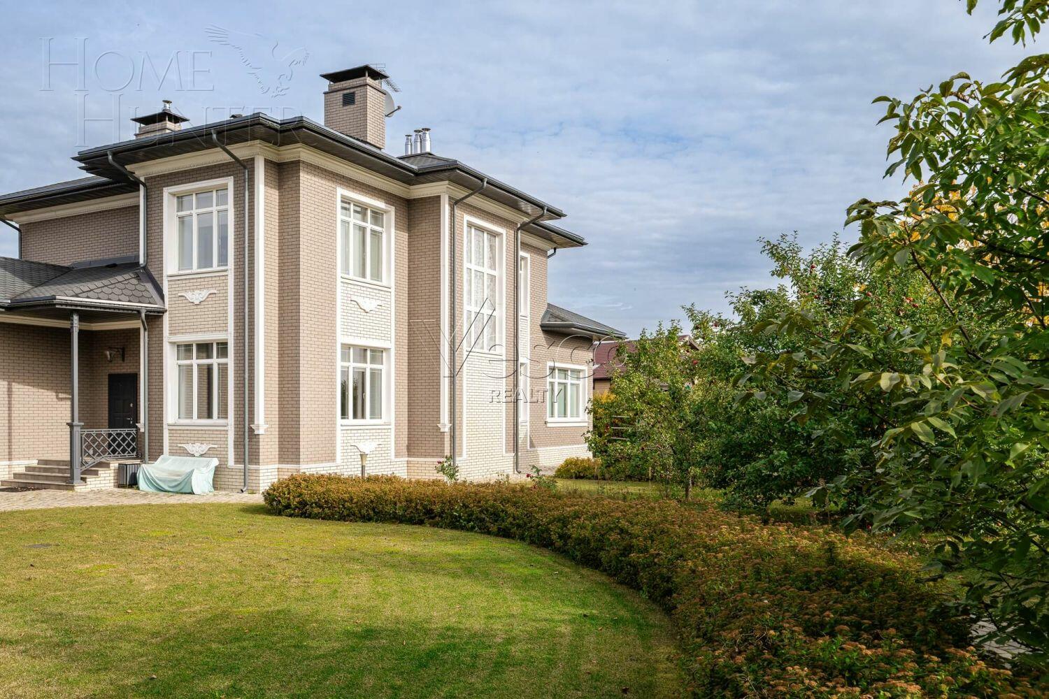 2-этажный коттедж 320 м² с отделкой