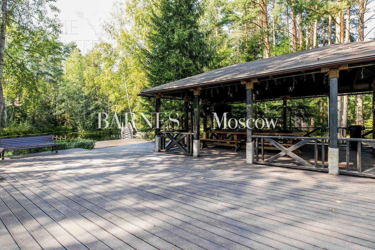 2-этажный коттедж 950 м² с отделкой