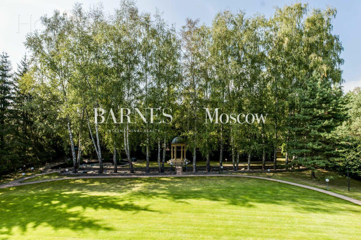 2-этажный коттедж 950 м² с отделкой