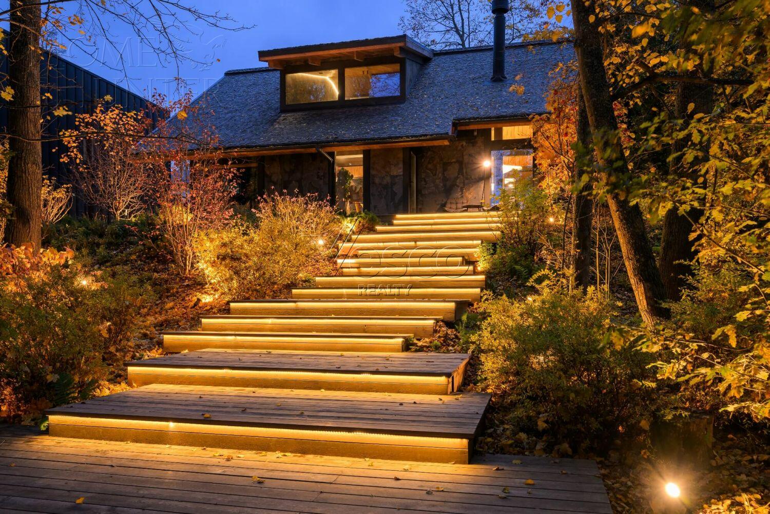 2-этажный коттедж 330 м² с отделкой