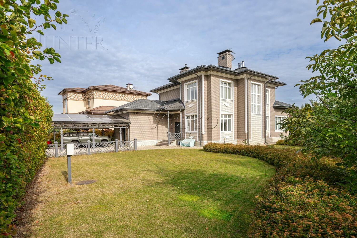 2-этажный коттедж 320 м² с отделкой