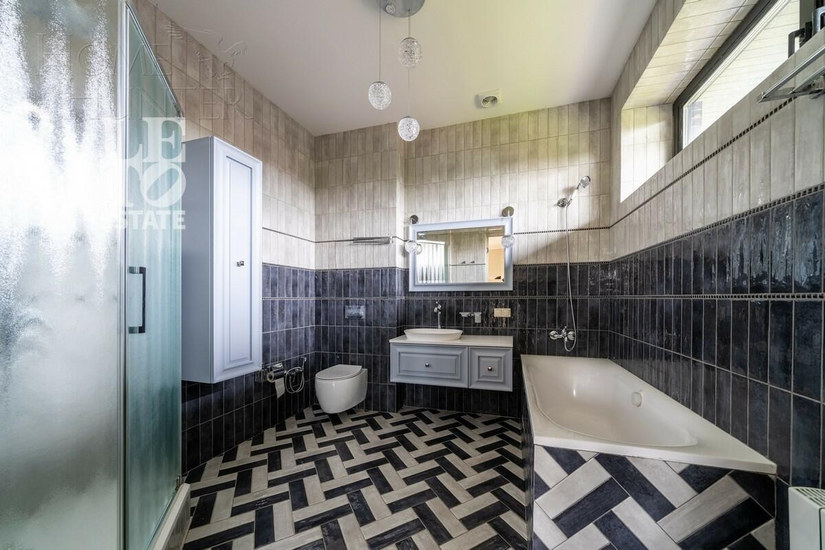 2-этажный коттедж 950 м² с отделкой