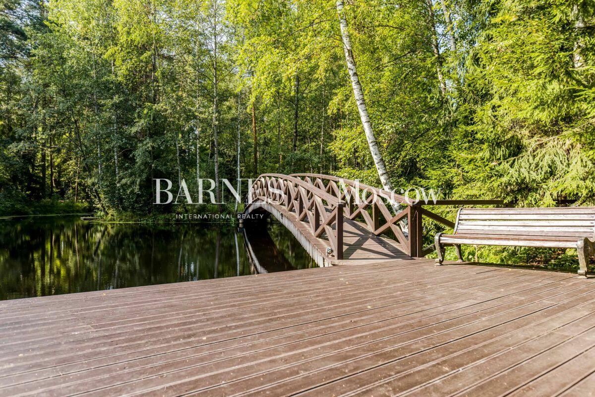 2-этажный коттедж 950 м² с отделкой