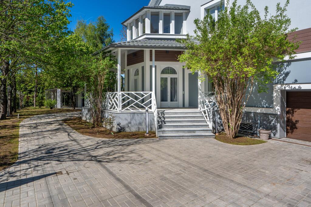 2-этажный коттедж 455 м² с отделкой