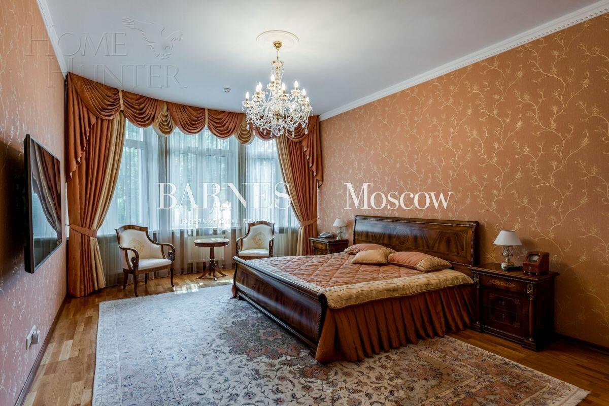 2-этажный коттедж 950 м² с отделкой