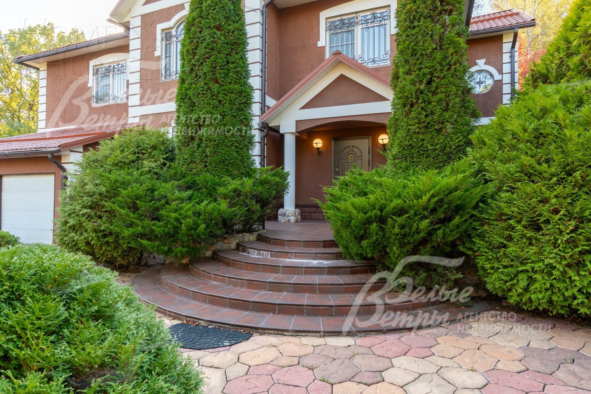 2-этажный коттедж 408 м² с отделкой