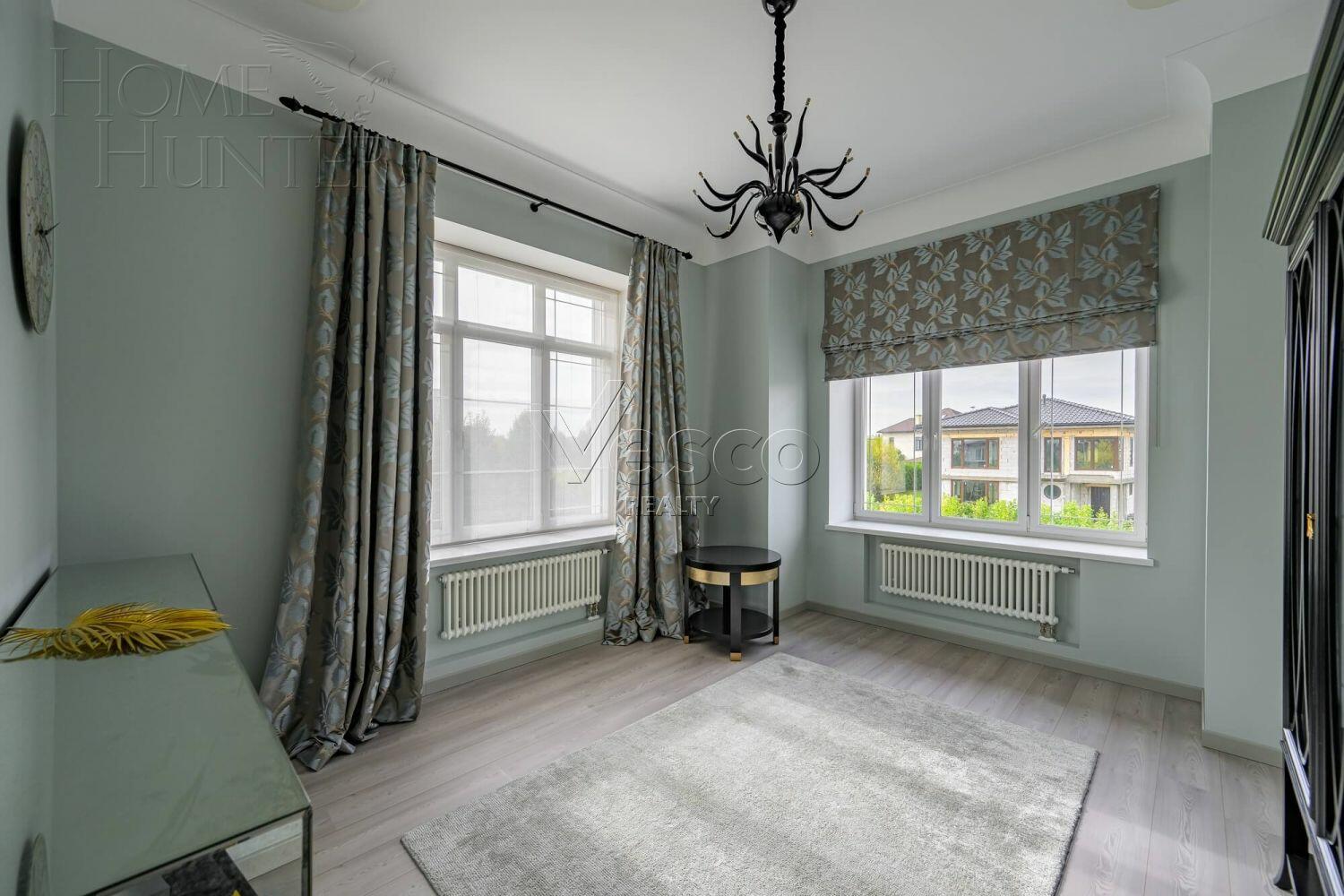 2-этажный коттедж 320 м² с отделкой