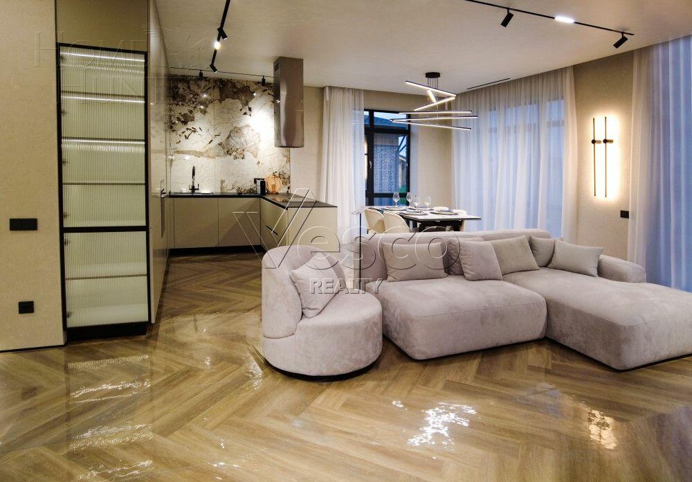 2-этажный коттедж 271 м² с отделкой