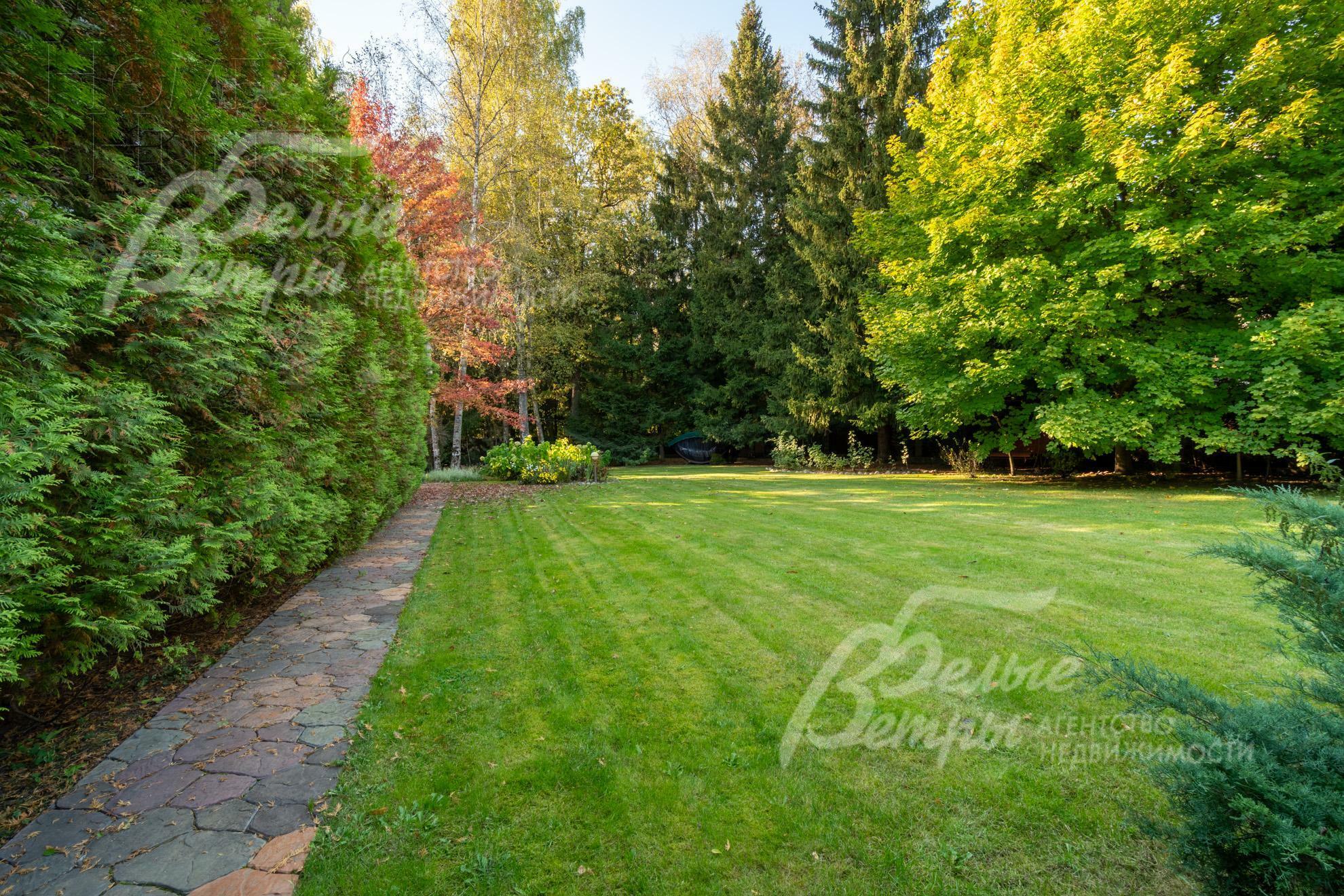 2-этажный коттедж 408 м² с отделкой