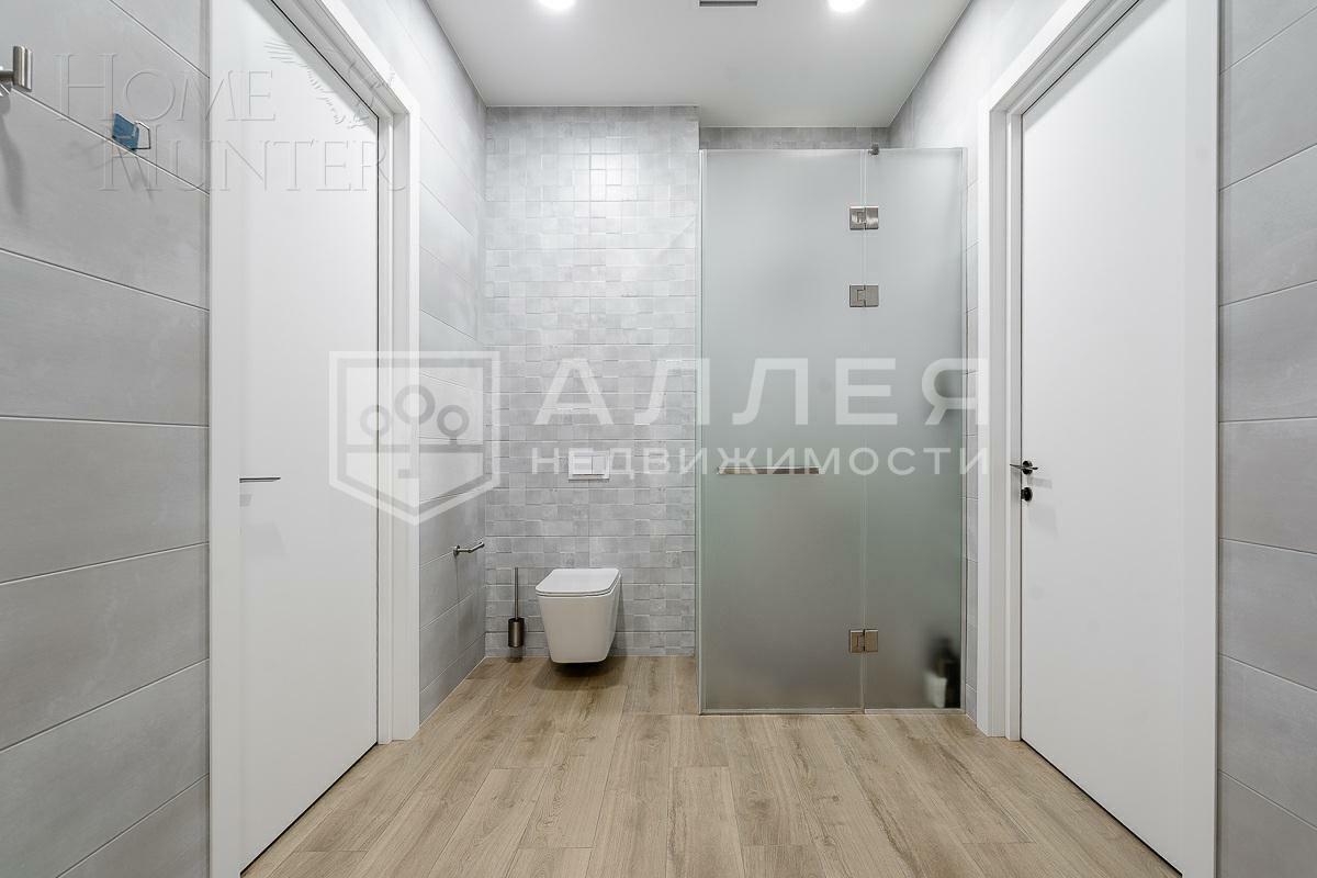 1-этажный коттедж 310 м² с отделкой