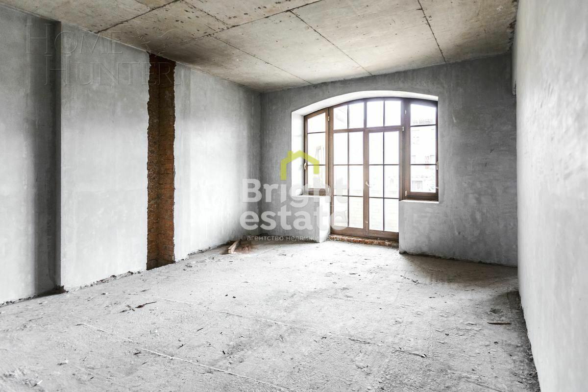 2-этажный таунхаус 330 м² без отделки