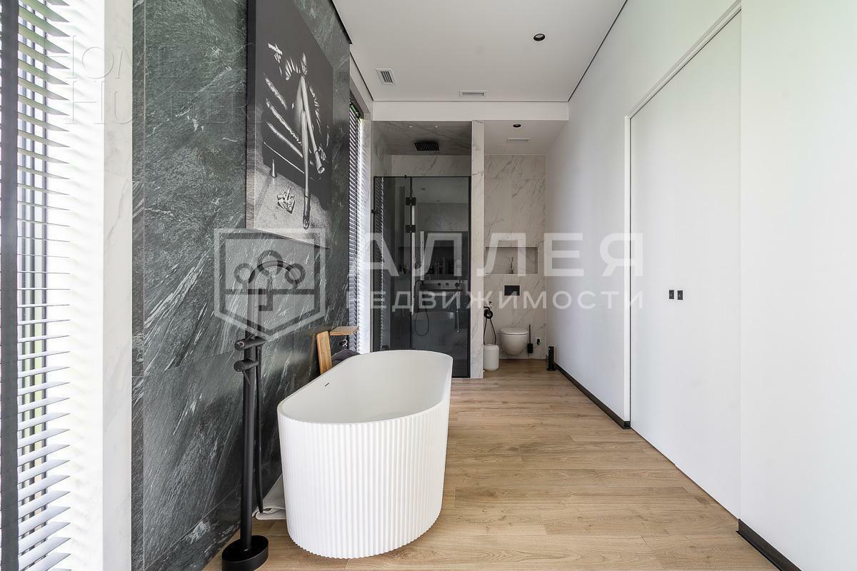 1-этажный коттедж 310 м² с отделкой