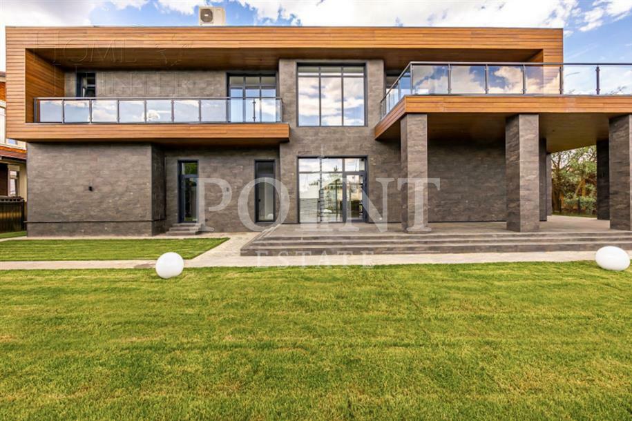 2-этажный коттедж 545 м² с отделкой