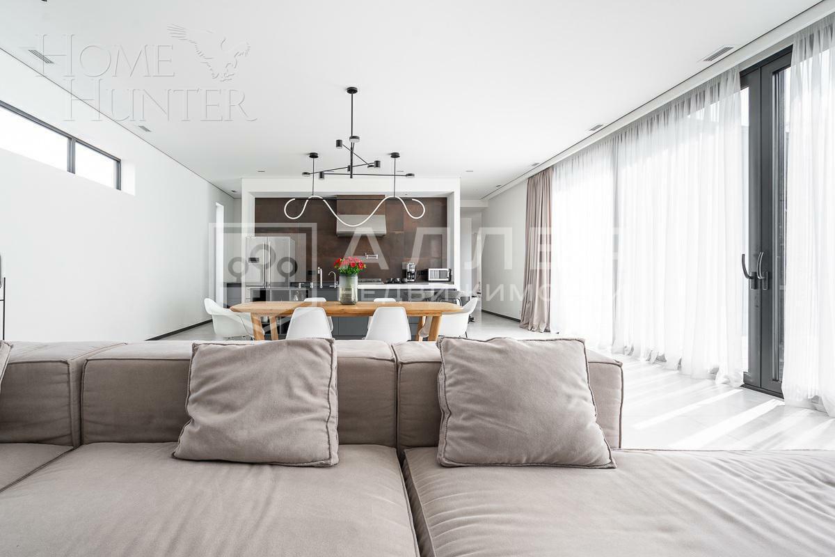 1-этажный коттедж 310 м² с отделкой