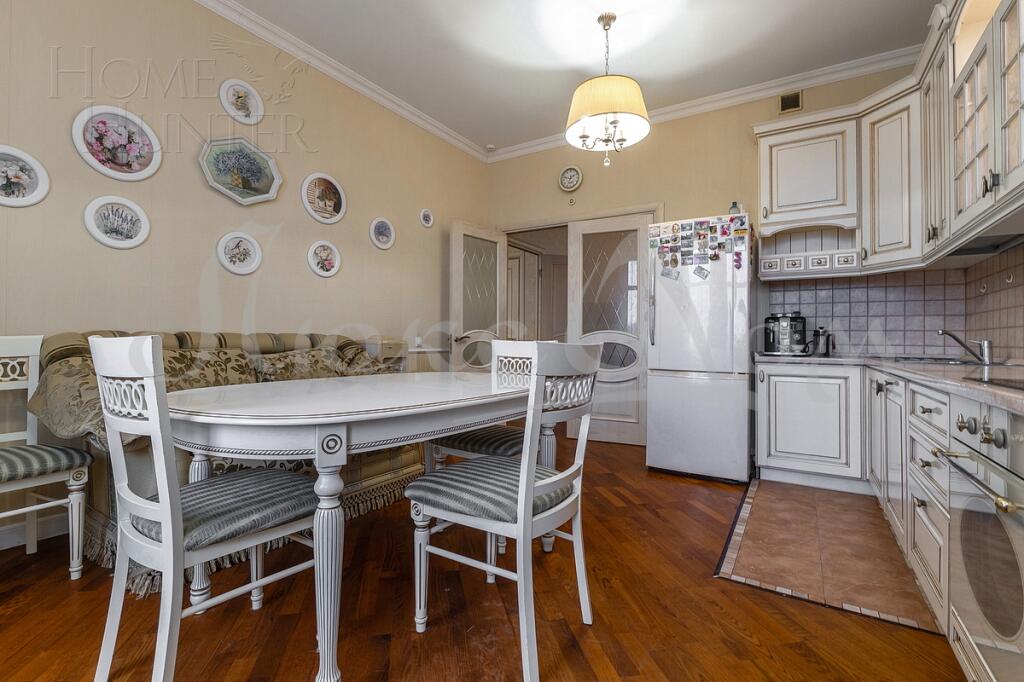 4-КОМН. КВАРТИРА С ОТДЕЛКОЙ 165.4 М² НА 4 ЭТАЖЕ