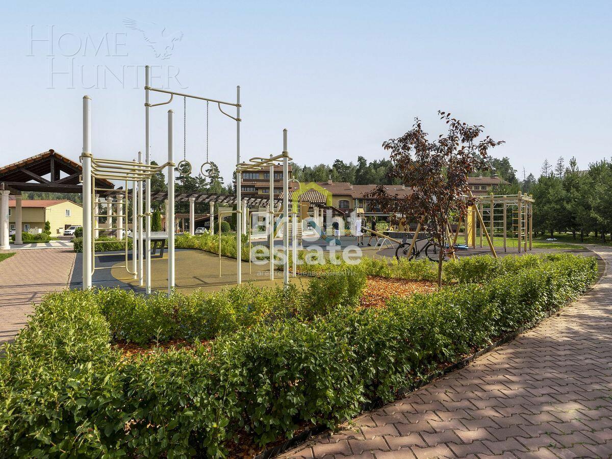 2-этажный таунхаус 330 м² без отделки