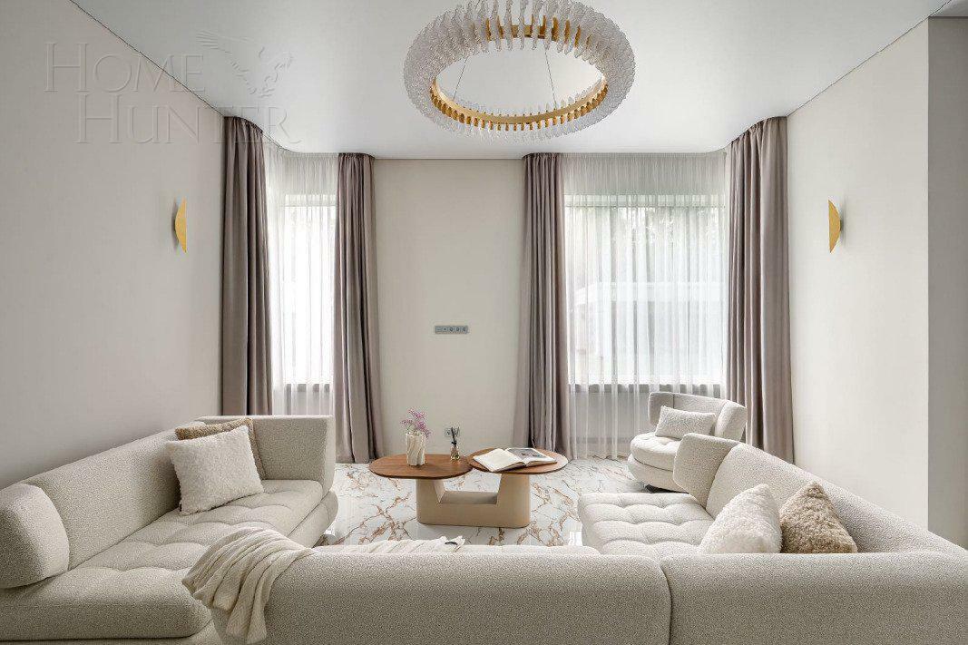 2-этажный коттедж 300 м² с отделкой