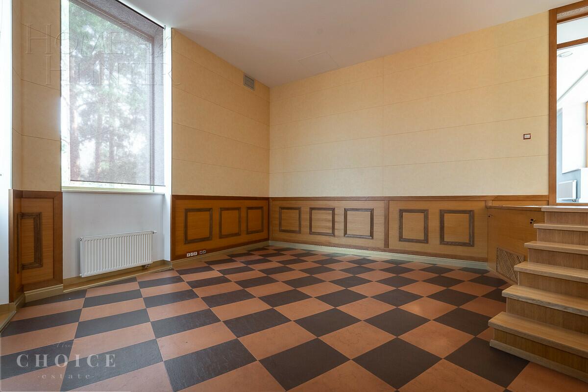 3-этажный коттедж 1 000 м² с отделкой