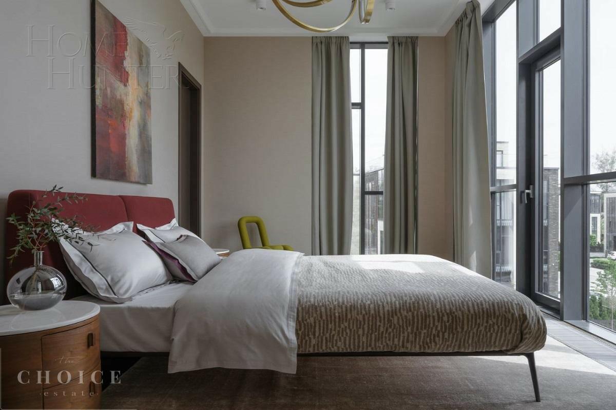 3-этажный таунхаус 310 м² с отделкой