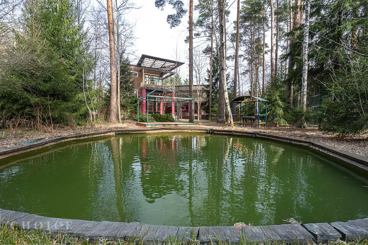 3-этажный коттедж 1 000 м² с отделкой