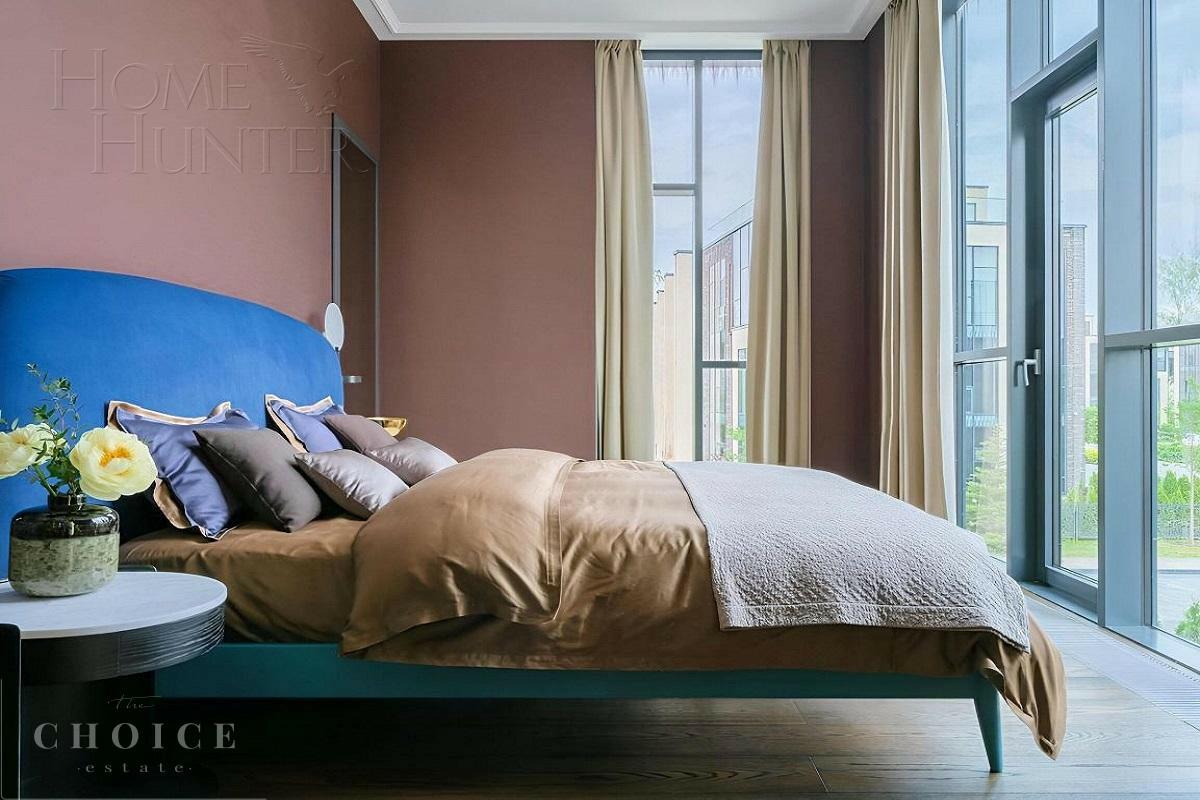 3-этажный таунхаус 310 м² с отделкой