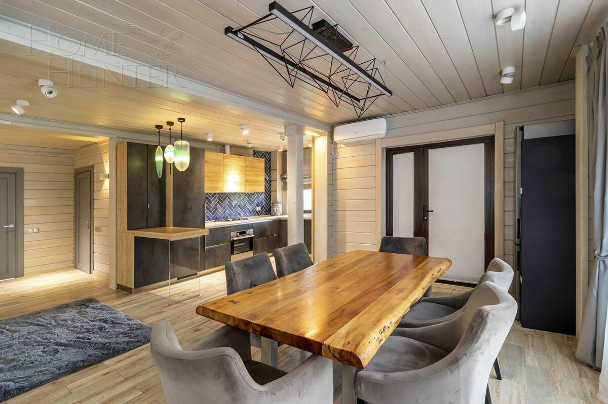 2-этажный коттедж 330 м² с отделкой