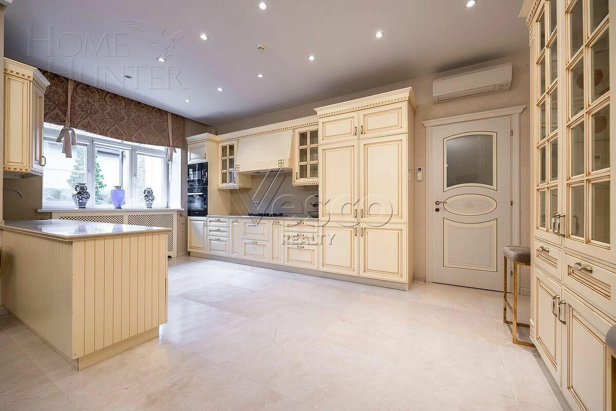 2-этажный коттедж 481 м² с отделкой