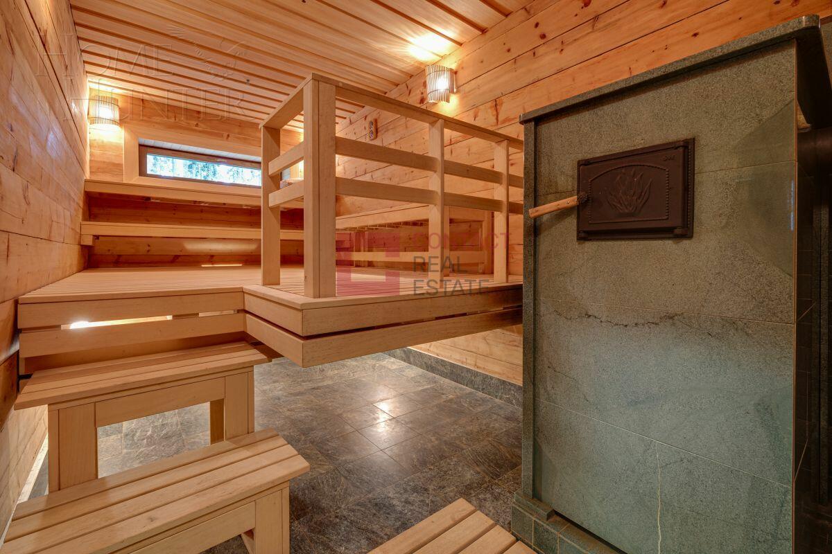 2-этажный коттедж 2 800 м² с отделкой