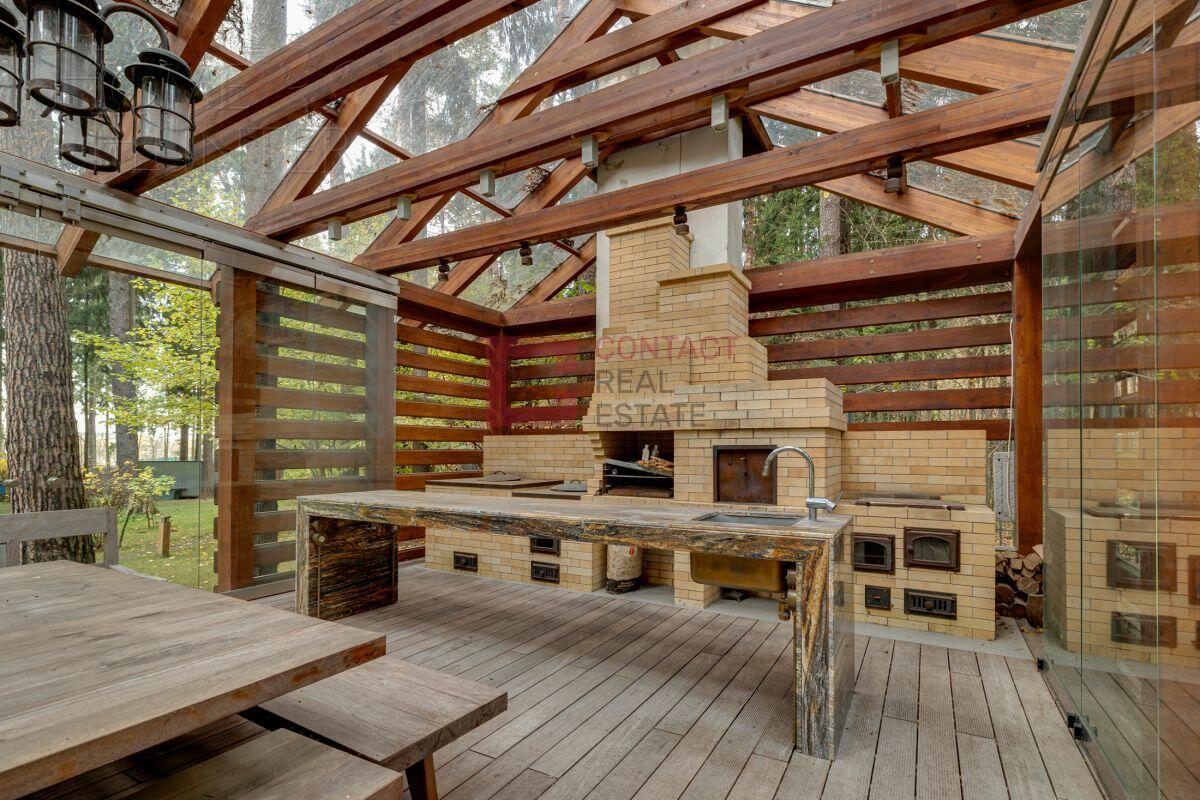 2-этажный коттедж 2 800 м² с отделкой