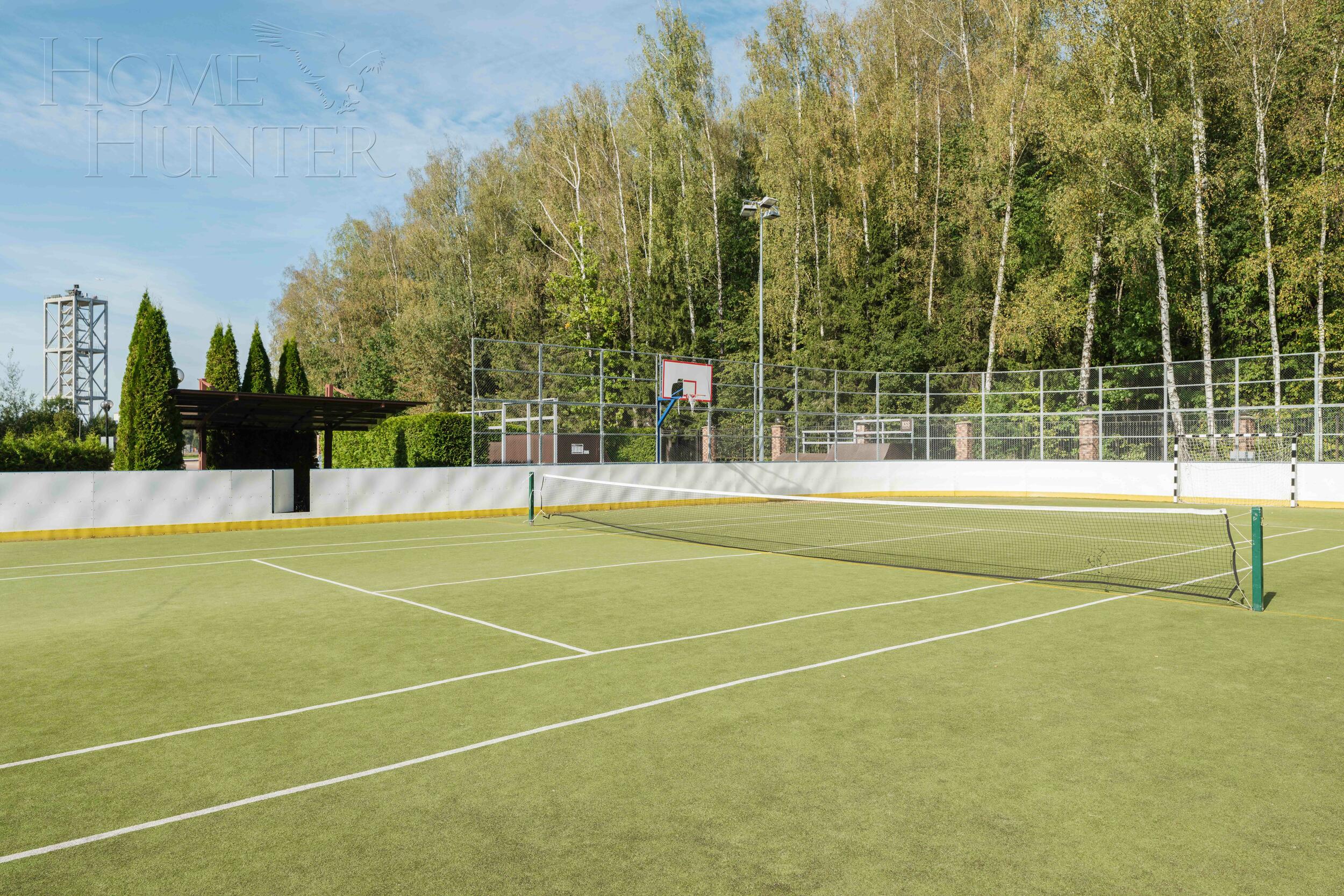 Участок 251.81 сот. в охраняемом поселке