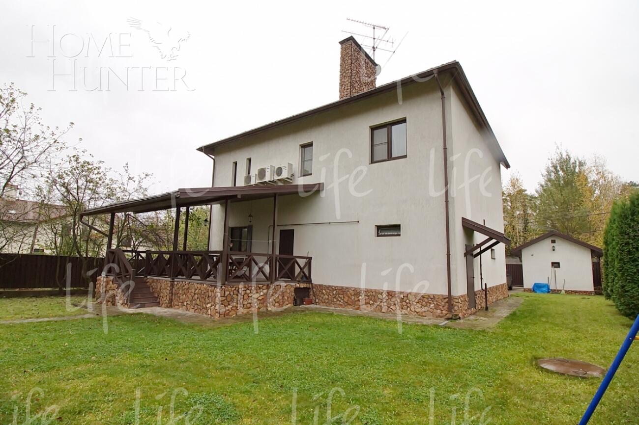2-этажный коттедж 300 м² с отделкой