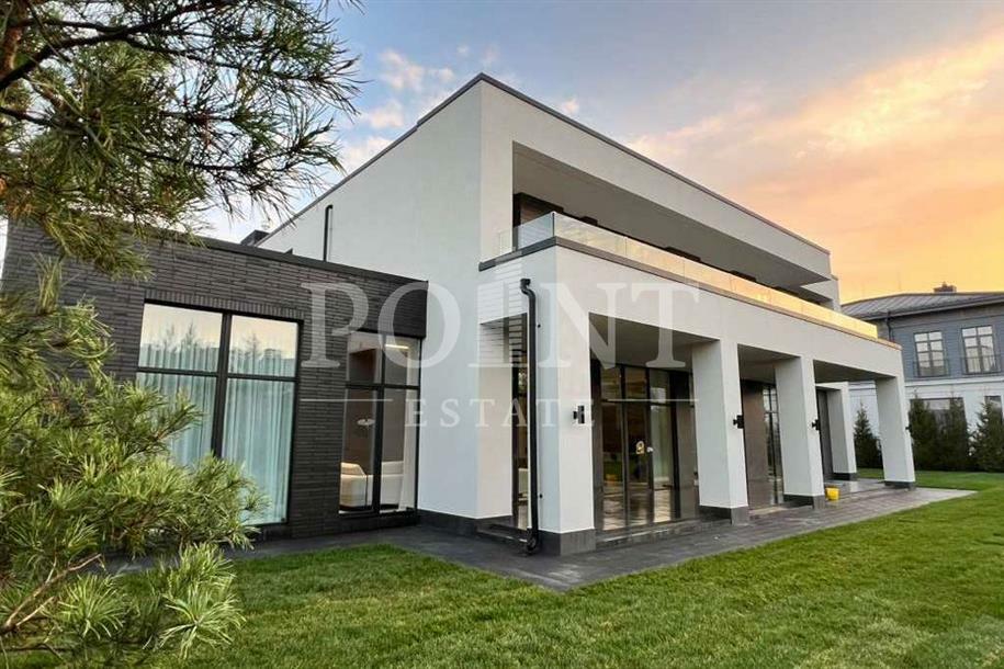 2-этажный коттедж 705 м² с отделкой