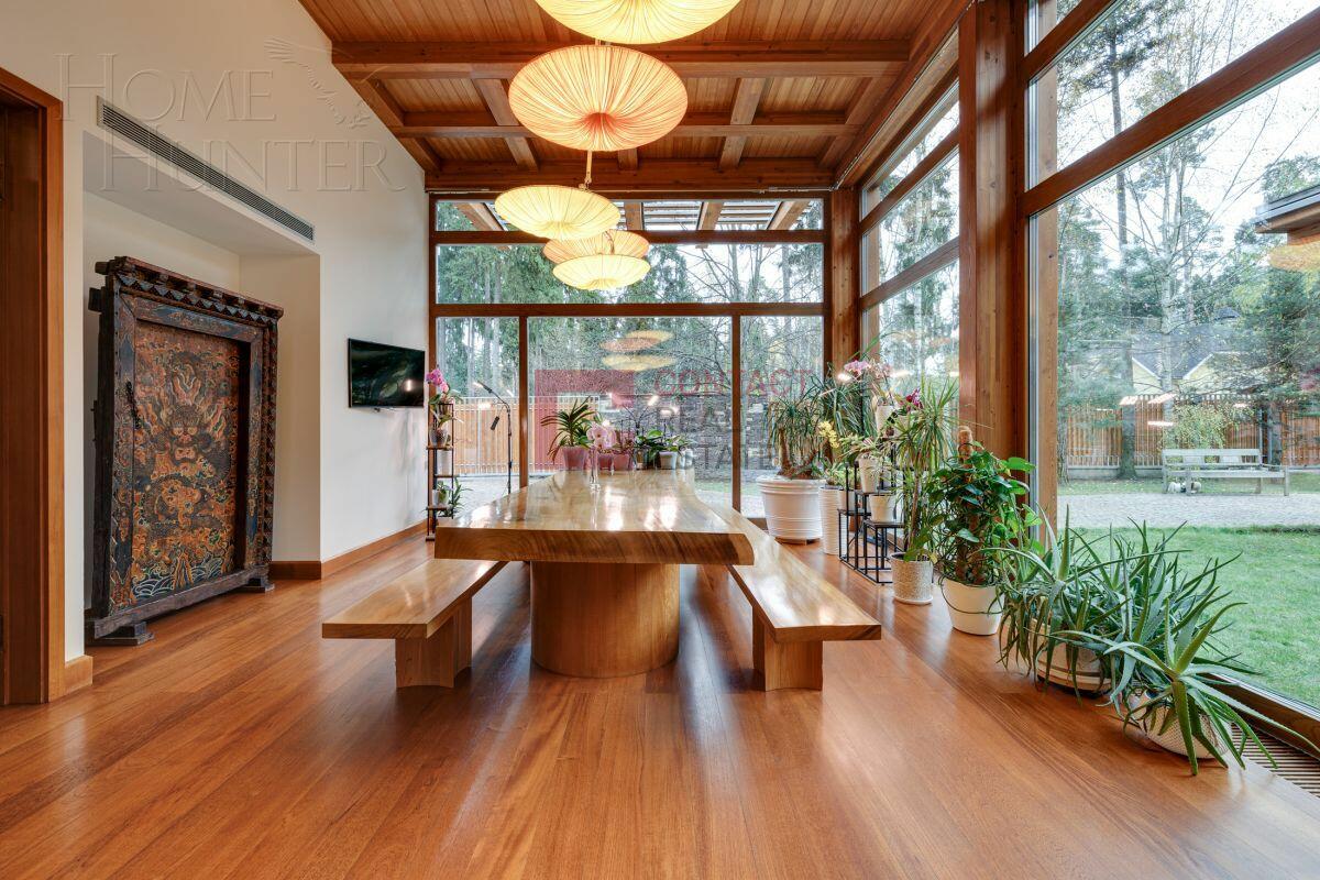 2-этажный коттедж 2 800 м² с отделкой