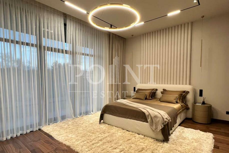 2-этажный коттедж 705 м² с отделкой