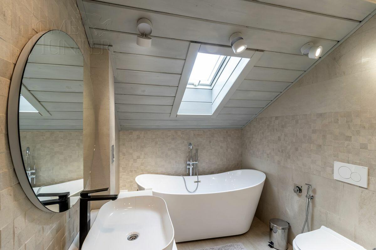 2-этажный коттедж 330 м² с отделкой