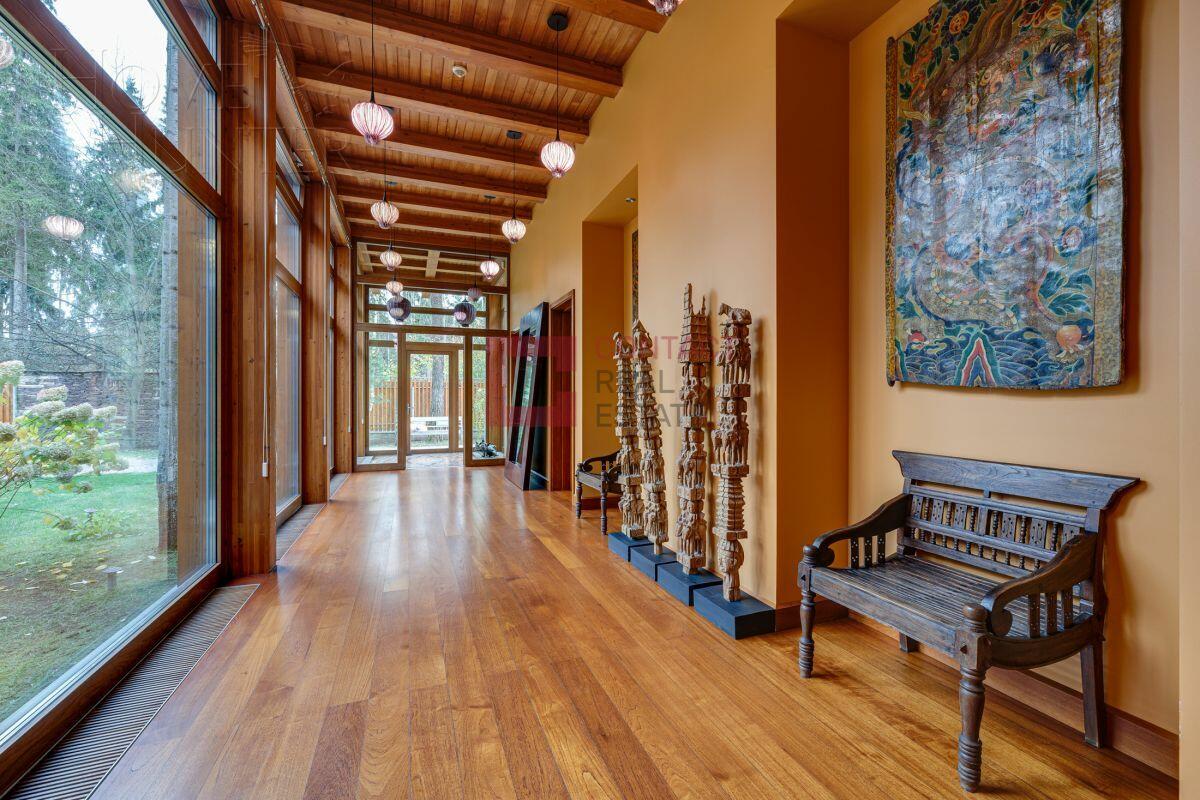 2-этажный коттедж 2 800 м² с отделкой