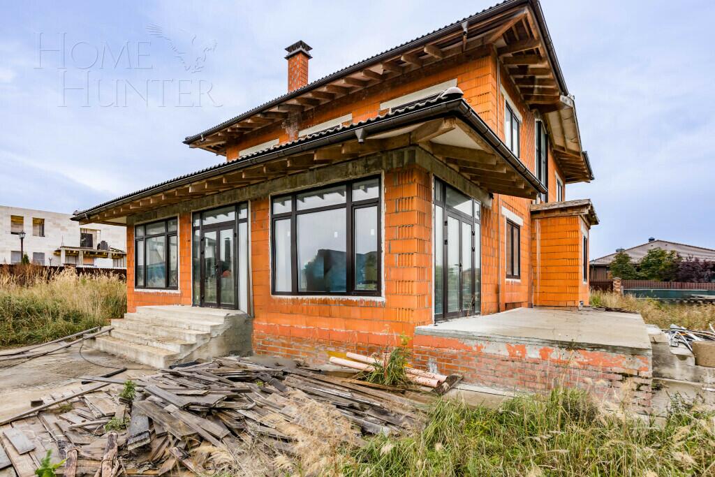 2-этажный коттедж 315 м² без отделки