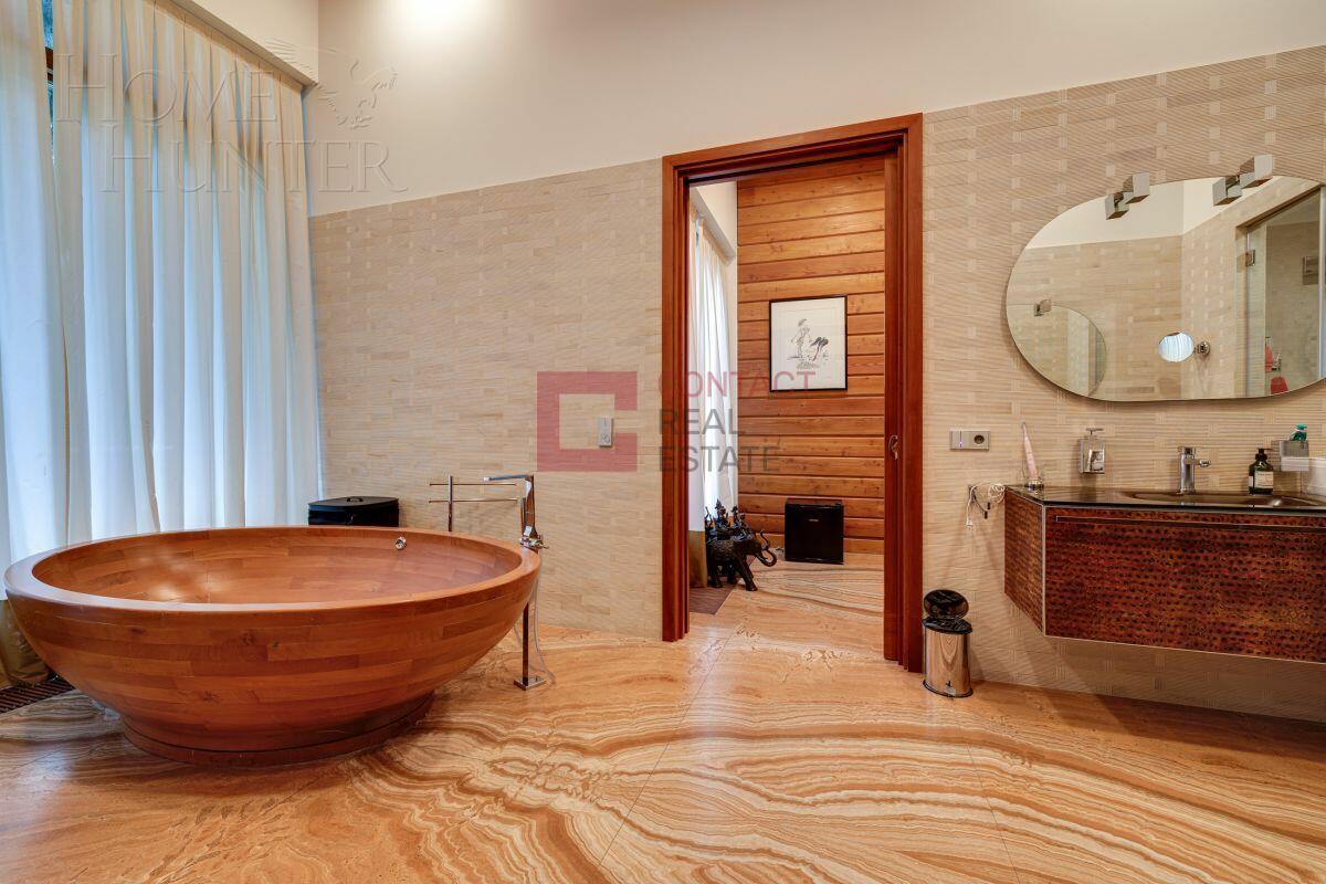 2-этажный коттедж 2 800 м² с отделкой