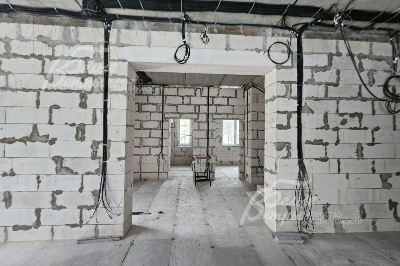 2-этажный коттедж 220 м² без отделки