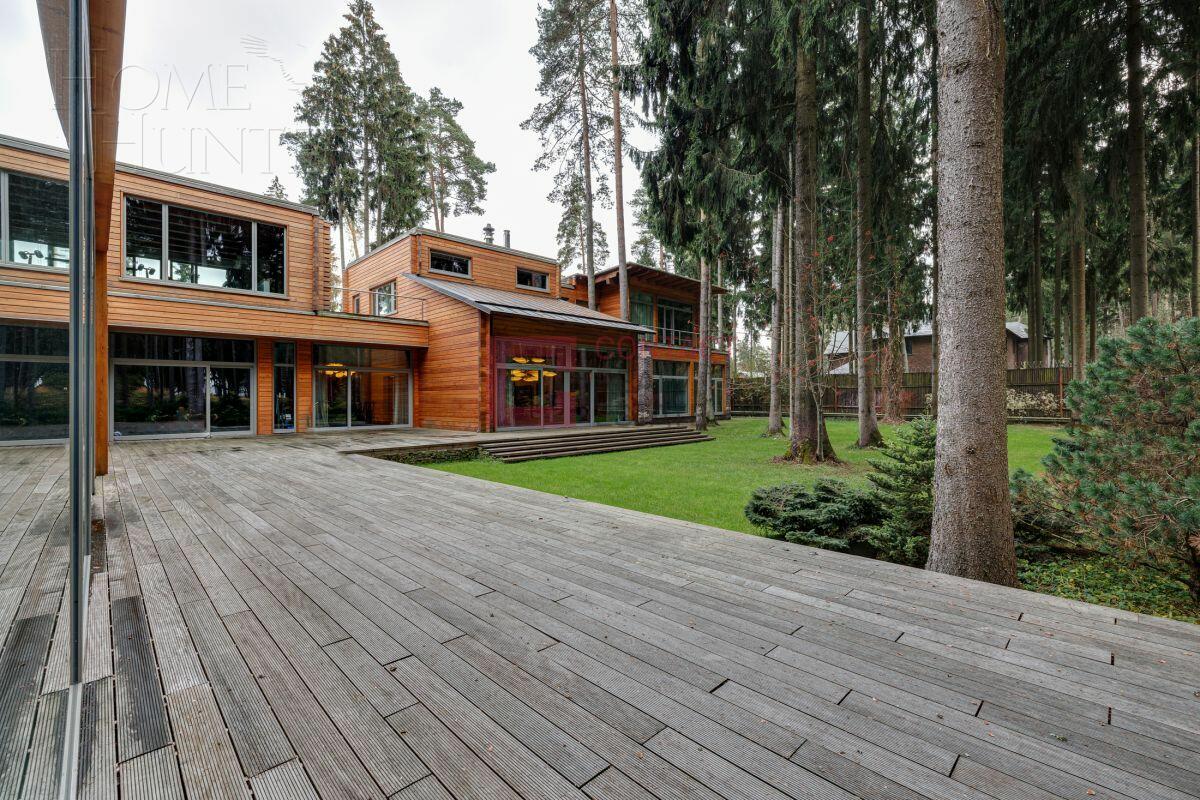 2-этажный коттедж 2 800 м² с отделкой