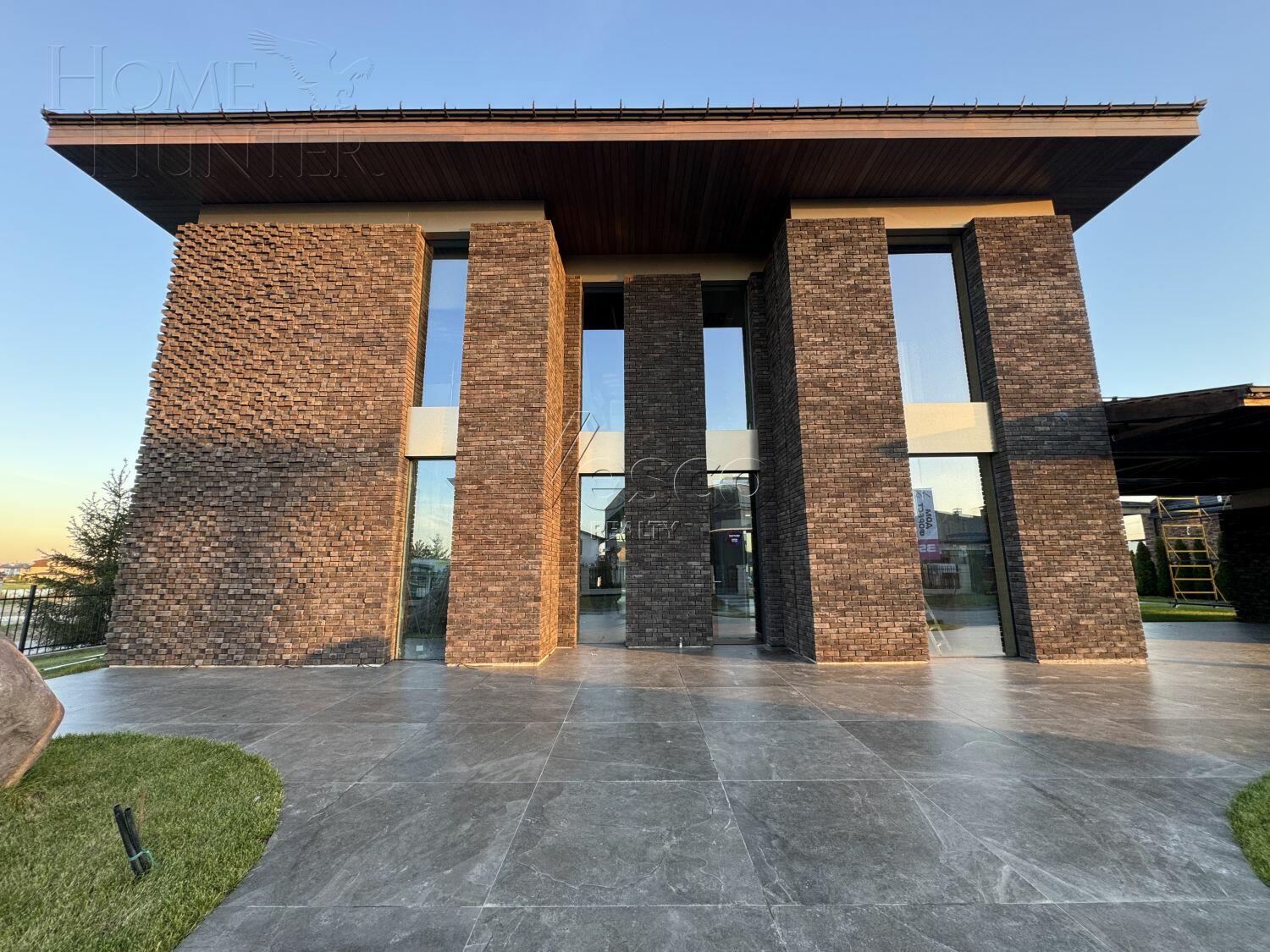 2-этажный коттедж 389 м² с отделкой